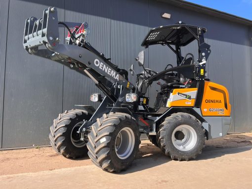 Giant G2500 X-TRA HD mini shovel