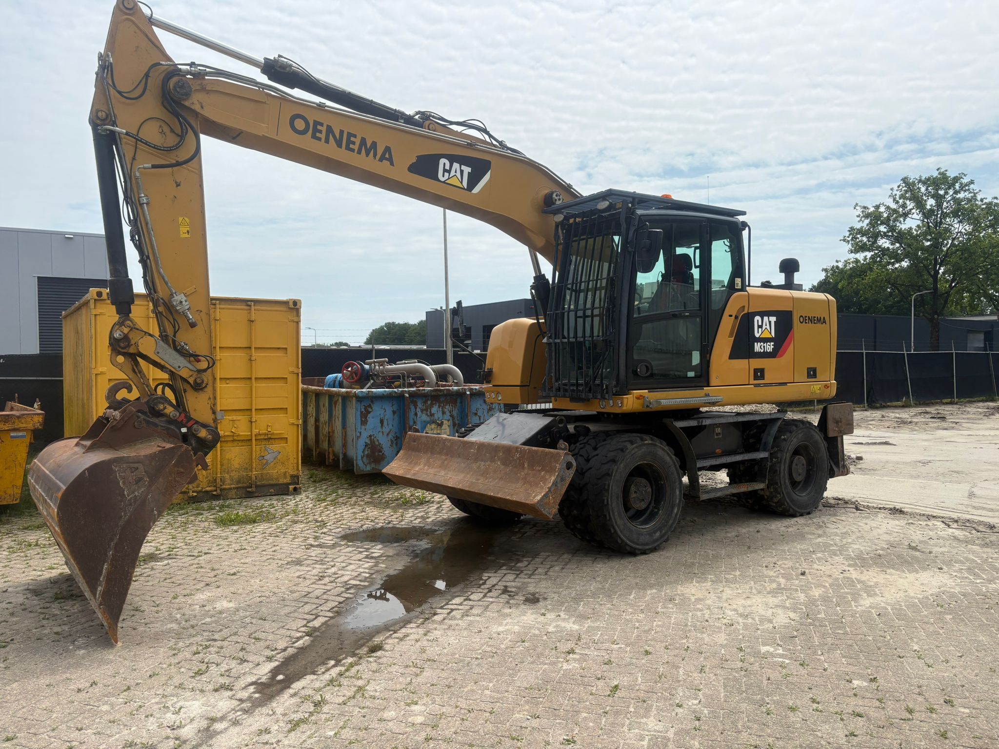 CAT mobiele kraan 316 Oenema Groep